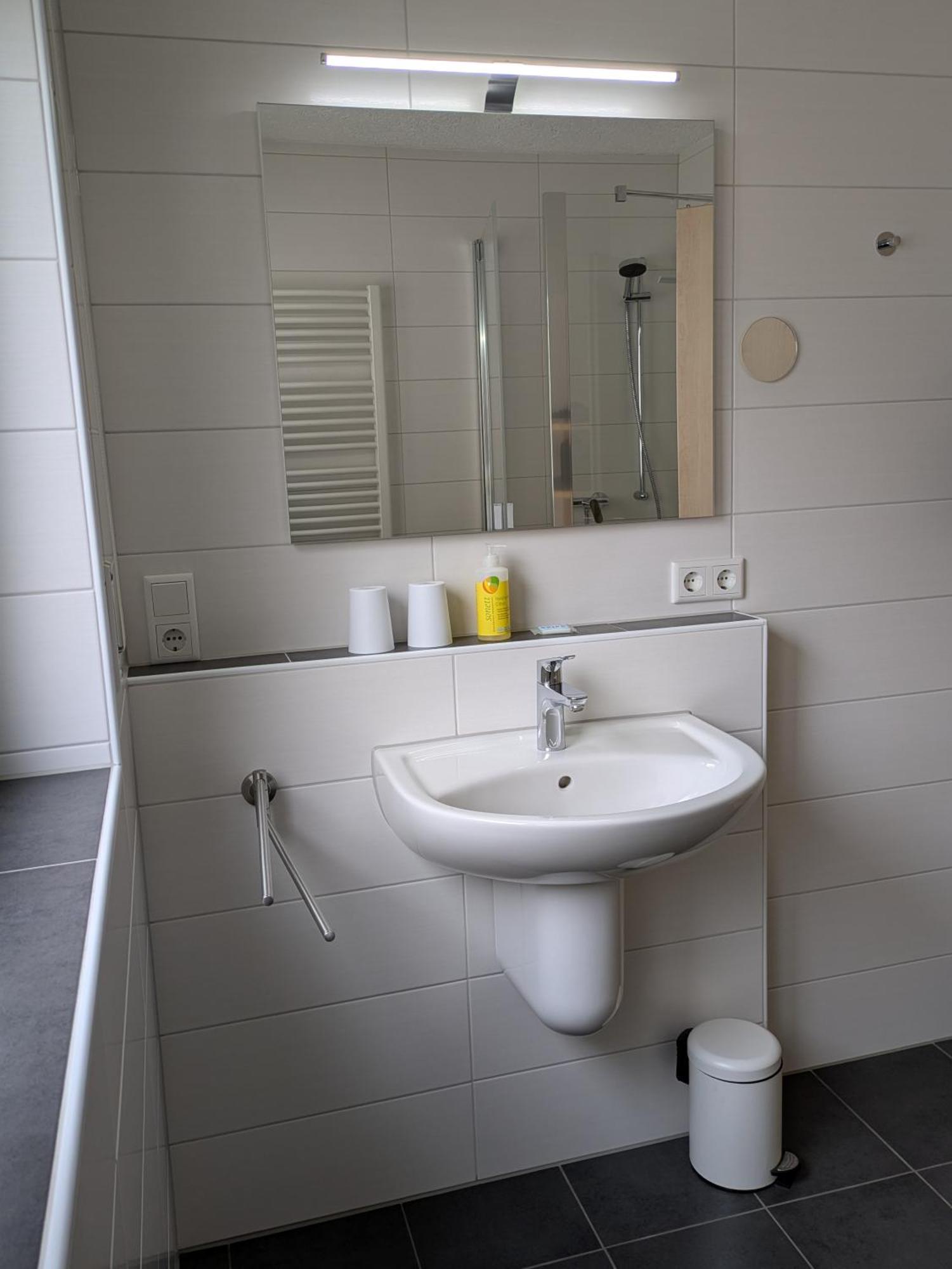 Ferienhaus Rauwolf Mit 2 Ferienwohnungen Roschbach Extérieur photo